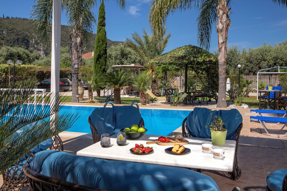 Villa Dimitris Apartments & Bungalows