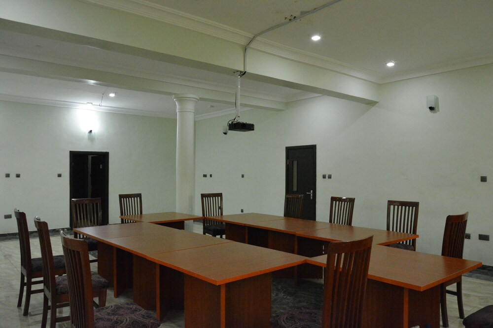 meeting & event spaces