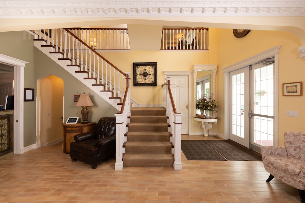 The Oakwood Inn Okoboji - Adults Only