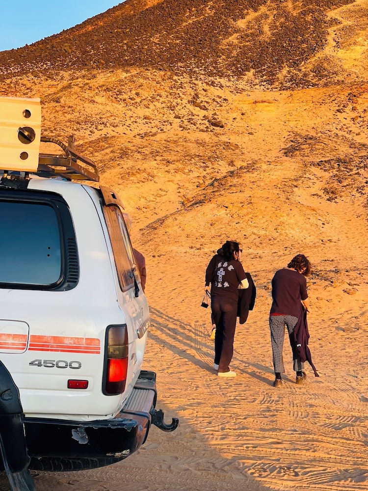 White Desert Camp Safari