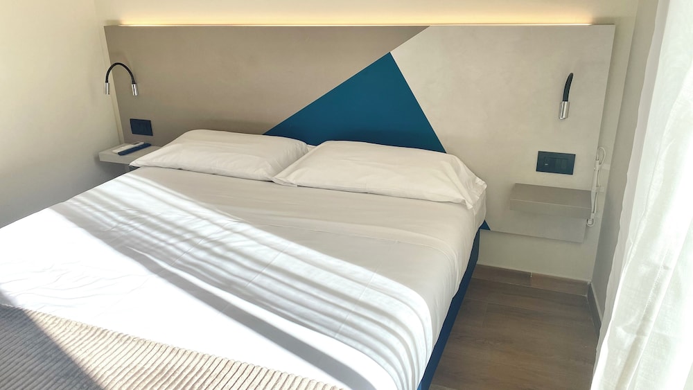 HoneyComb GuestHouse