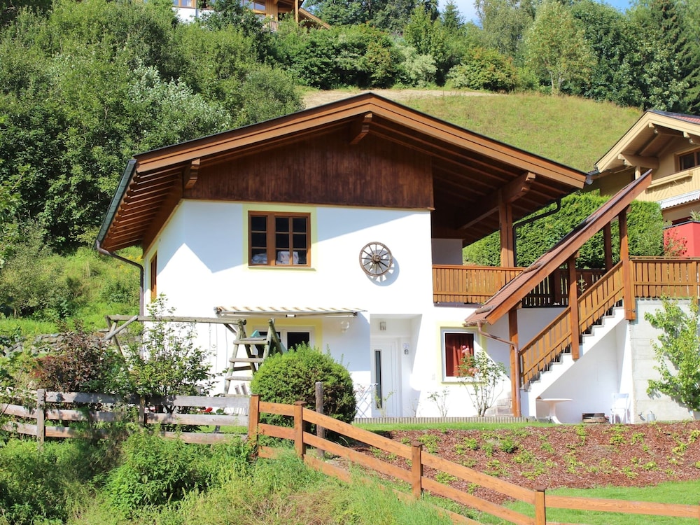 Luxurious Holiday Home With Terrace
