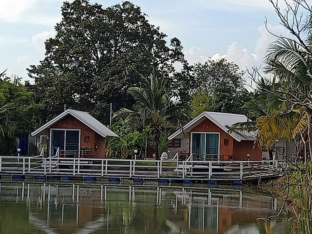 The Forest Hill Cafe & Homestay