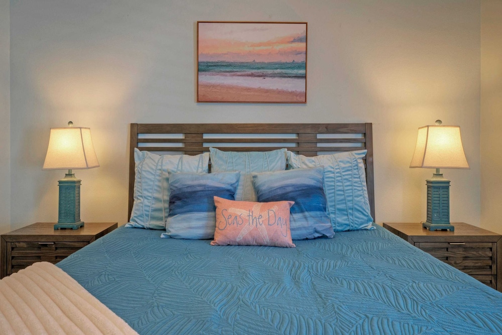 9 Costa Bahia Condos Sleeps 48 + Pool Minutes to the Beach