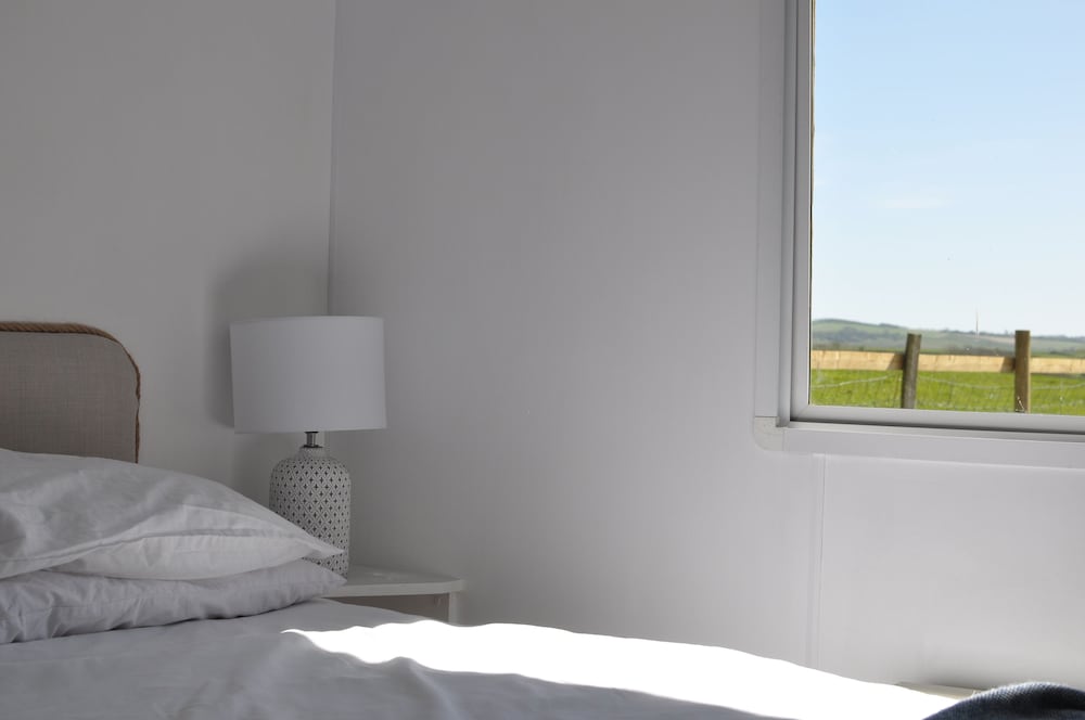 Cosy Rural Lodge at Goldhill Glamping - Sleeps 4 view 5