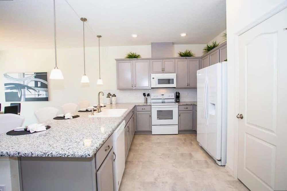 Unforgettable Family Stay 4Bd Gameroom by Disney