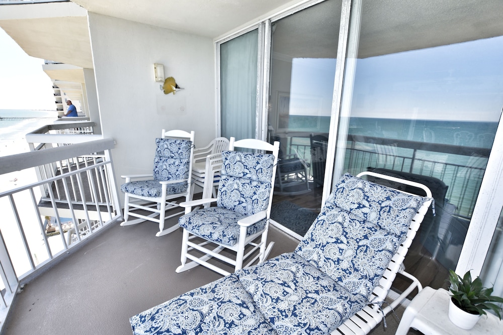 1405 Waters Edge Resort 1 Bedroom Condo by RedAwning view 3