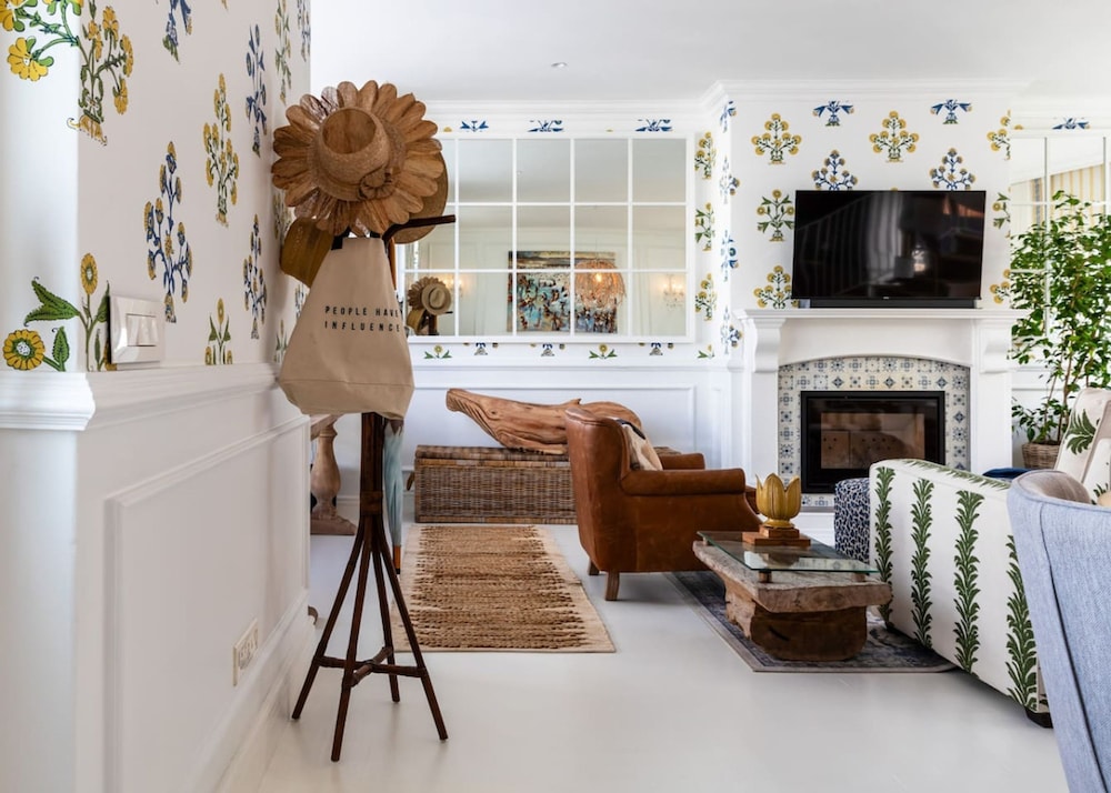 Modern Coastal Townhouse at The Majestic