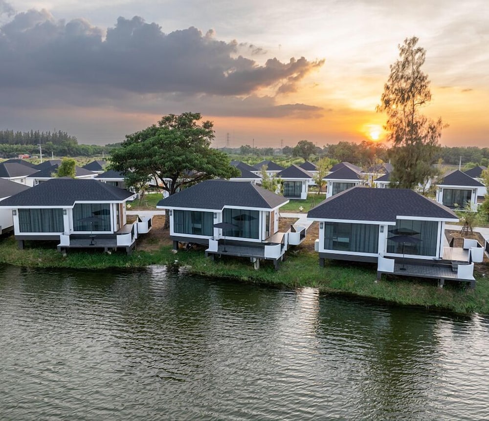 Pan Ville Resort