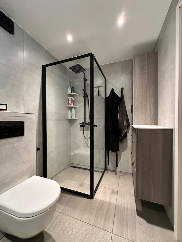 Kvaloysletta - 2 Bed Apartment - Free Parking