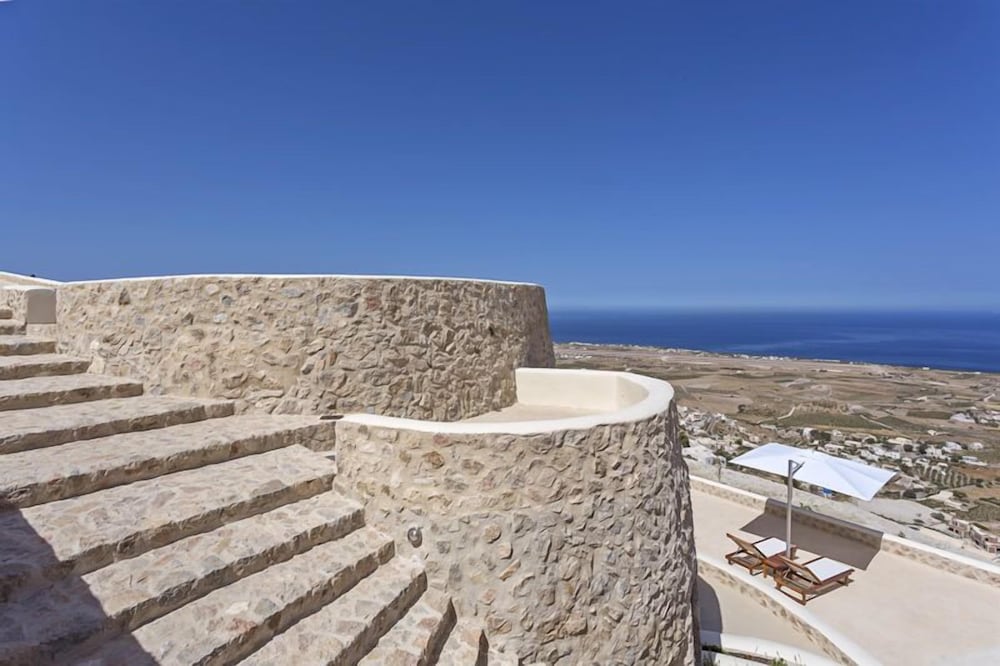 Kamini Santorini Luxury Villas