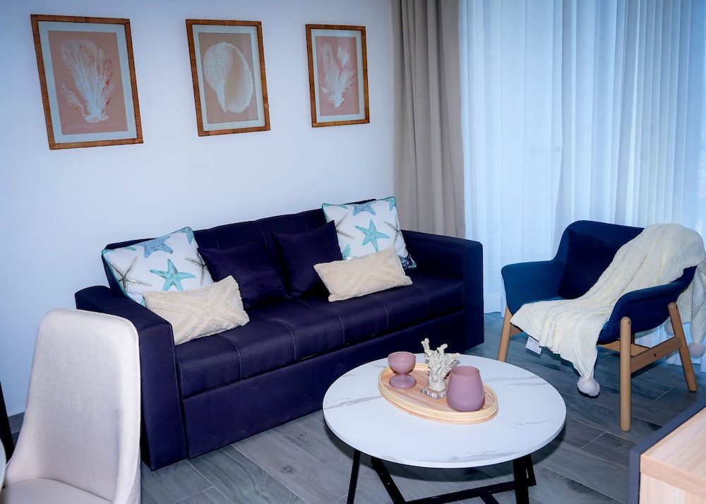 NOK Spectacular 1 BR by Vistacana Rentals