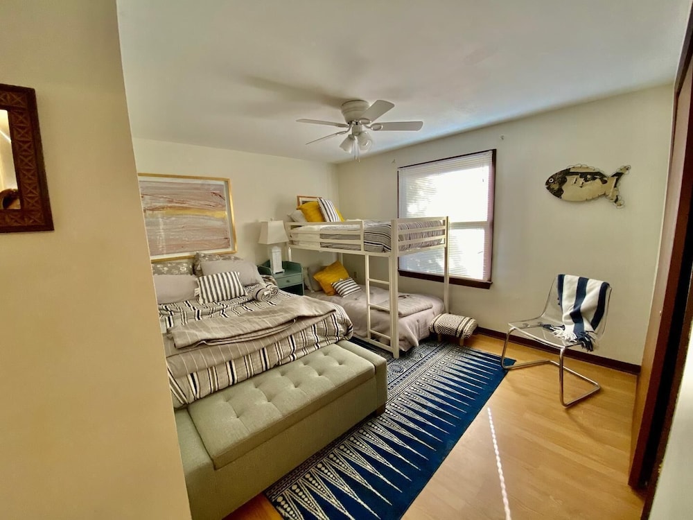 Bayard Avenue 1600