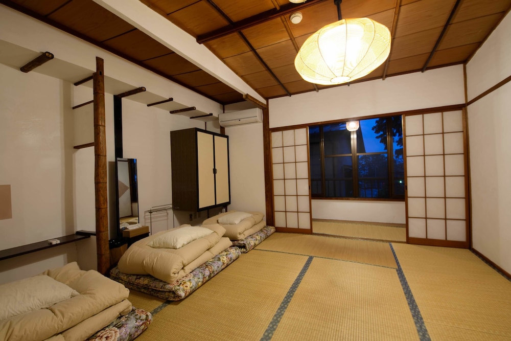 Irori Guesthouse Tenmaku - Hostel