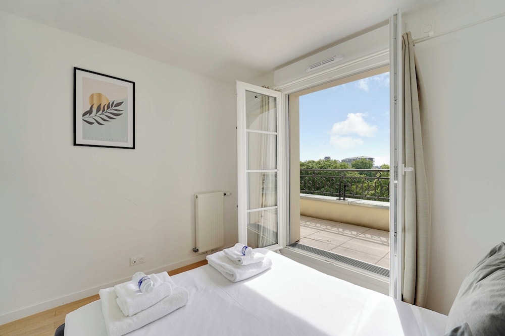 Superb 3BR With Terraces - Puteaux La Defense