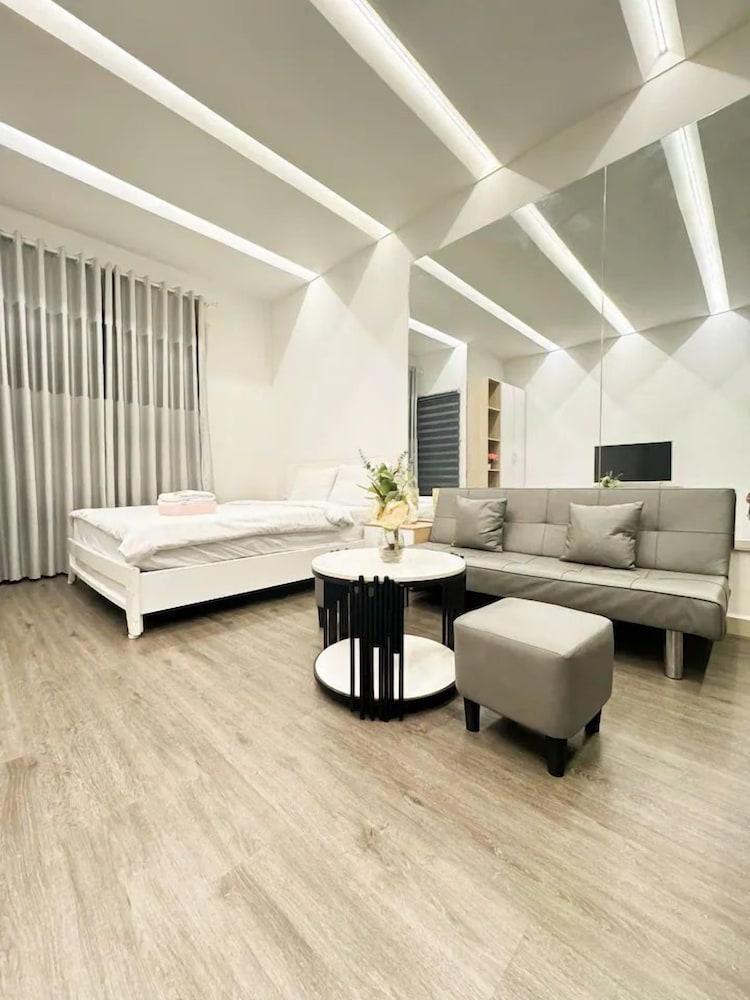 Sunrise City View Apartment