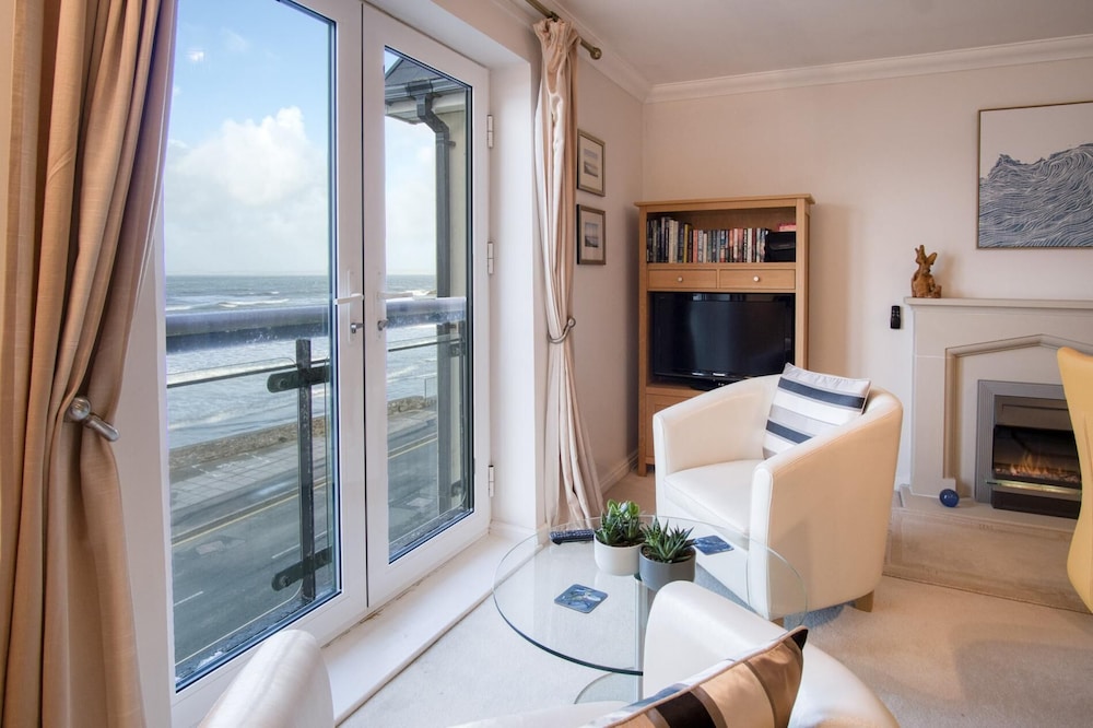 13 St Bride's Bay View - 4 Bedroom - Broad Haven