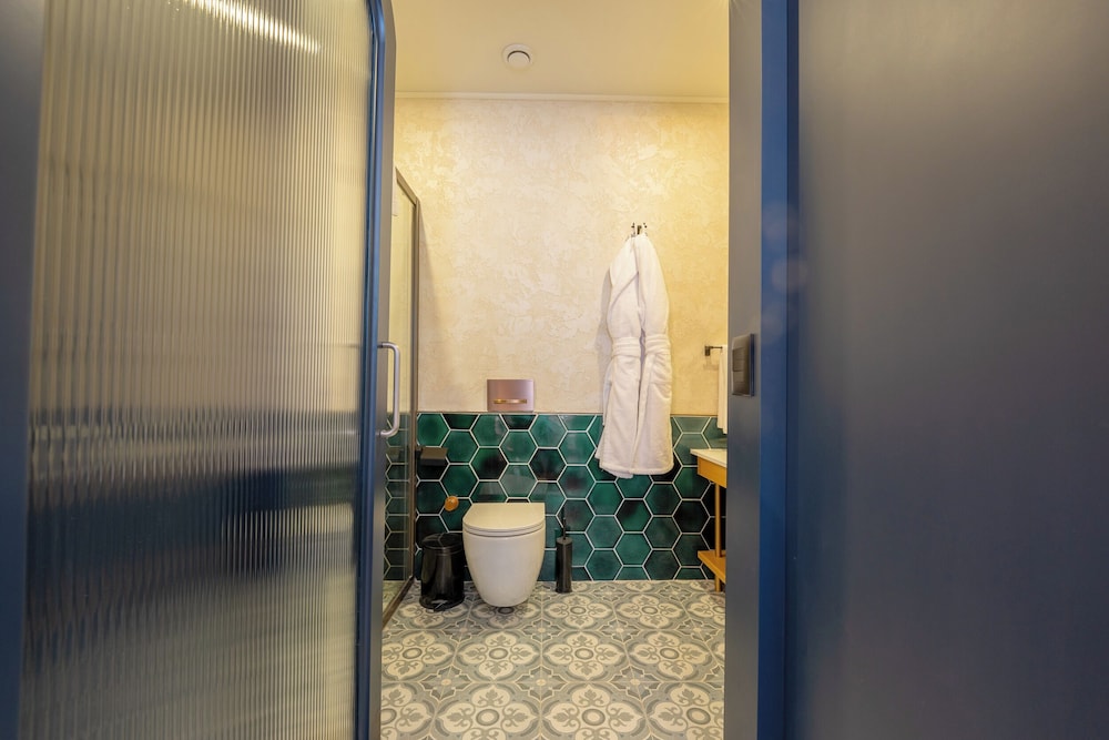 Belmondo Süitler - Image 131