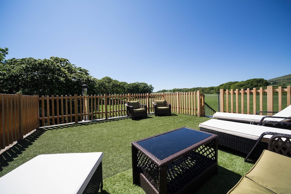 Herston Log Cabins and Holiday Lodges