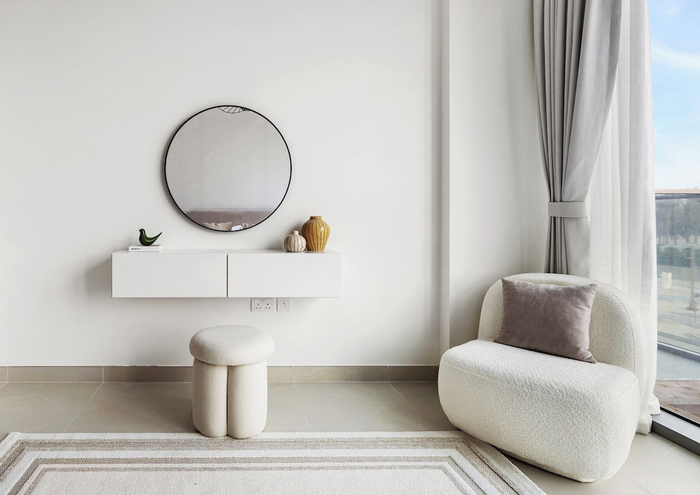 2BR Apartment Near Downtown Dubai Mall