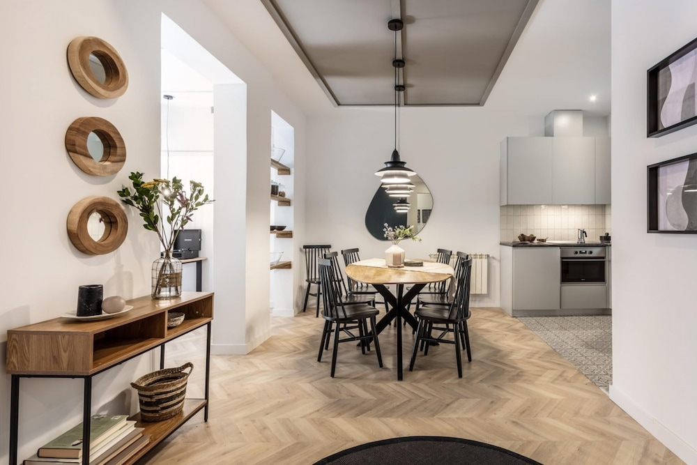 Anayet - 4 Bedrooms Apartment in Malasa a