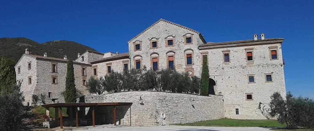 Abbazia di San Pastore