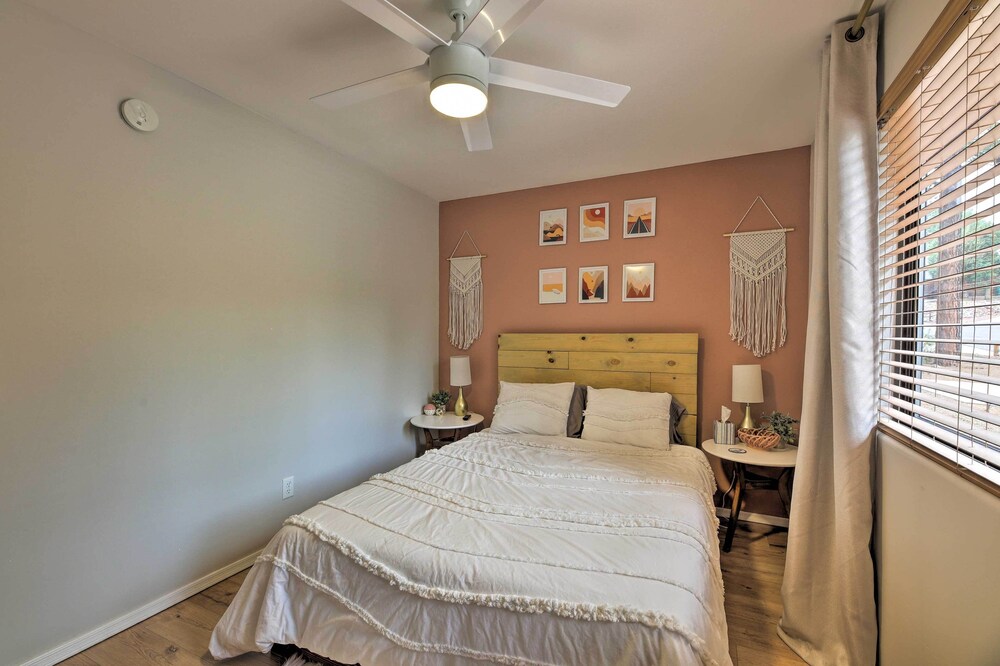 Pet-friendly Show Low Cabin w/ Trail Access!