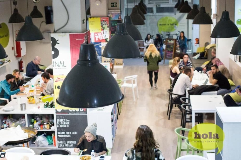 Hola Hostal Eixample - Hostel