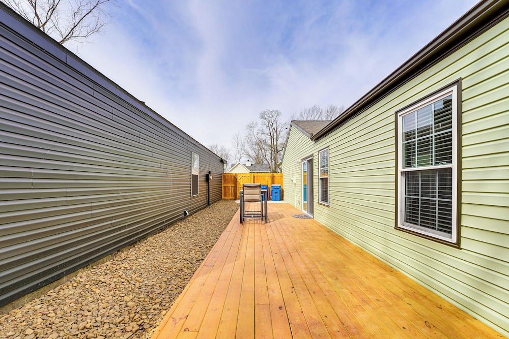 1 Mi to Dtwn: Bentonville Retreat w/ Patio