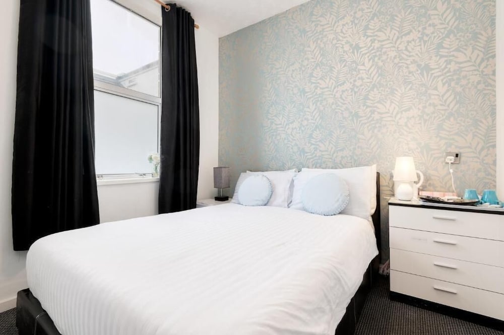 Derwent Blackpool Acommodations
