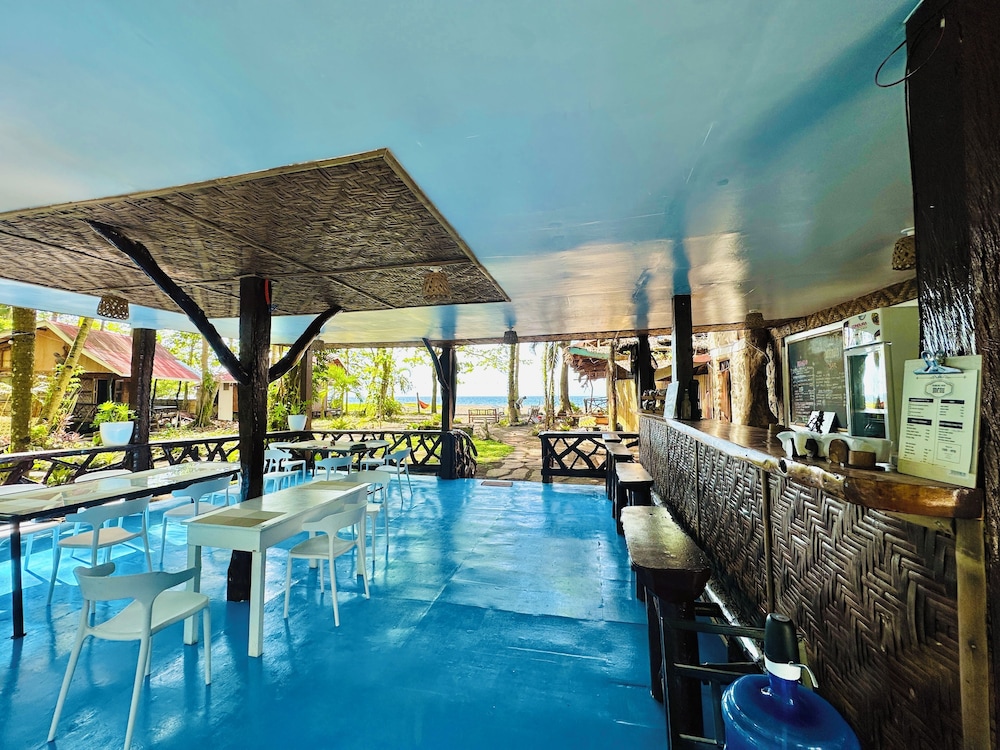 Playa Del Fuego Beach Hostel and Resort