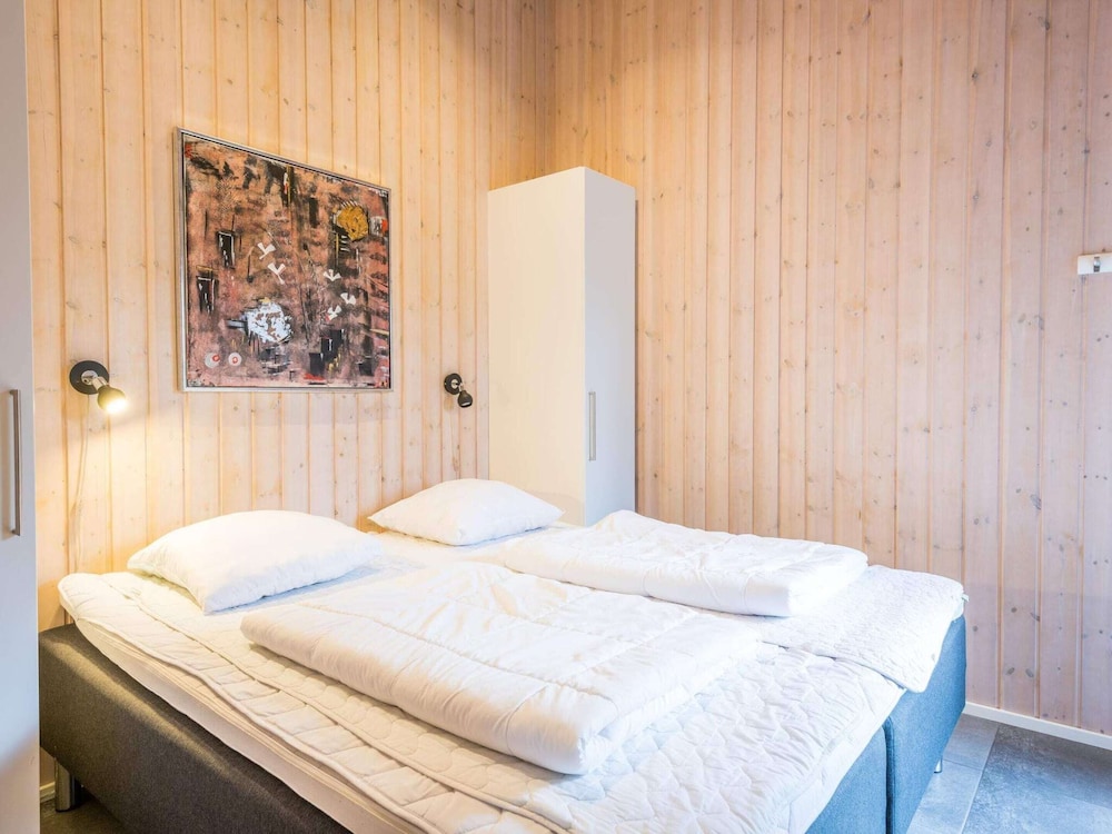 8 Person Holiday Home in Blavand view 4