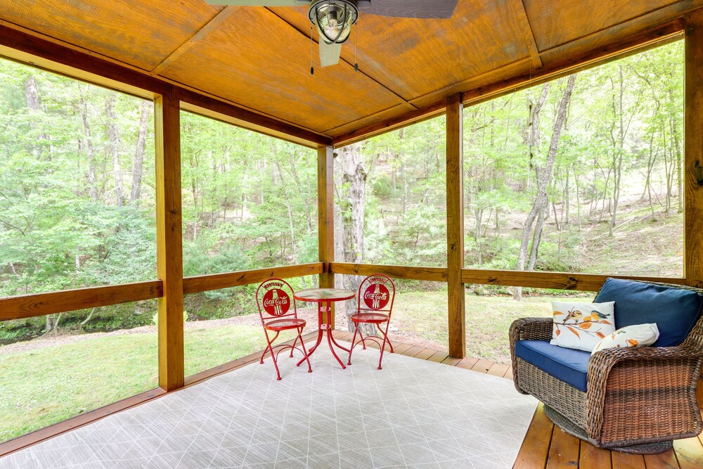 Blue Ridge Cabin Rental w/ Deck & Screened Porch! view 2