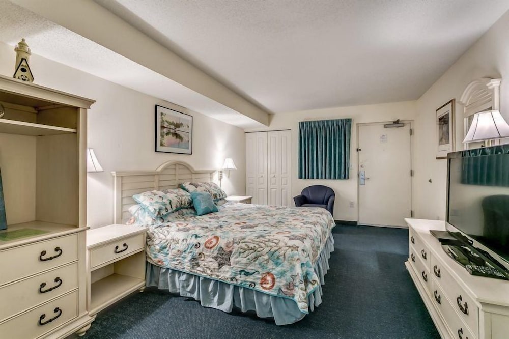 Conway Vacations - Baywatch Resort by Escape - Property Image 5