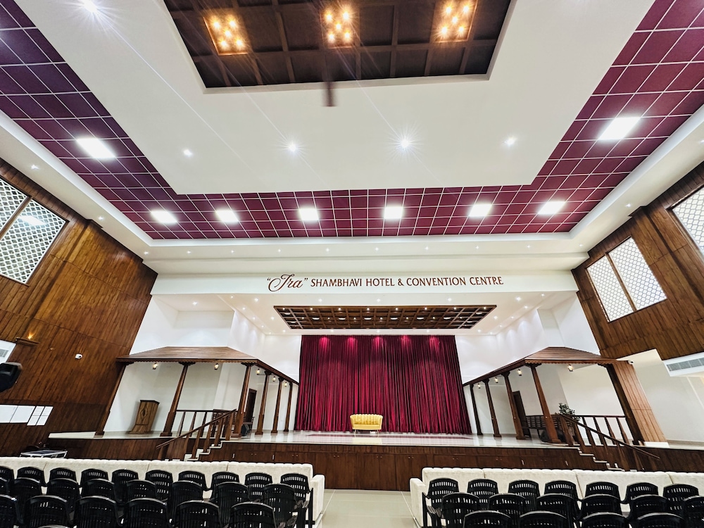 Shambhavi Hotel & Convention Centre