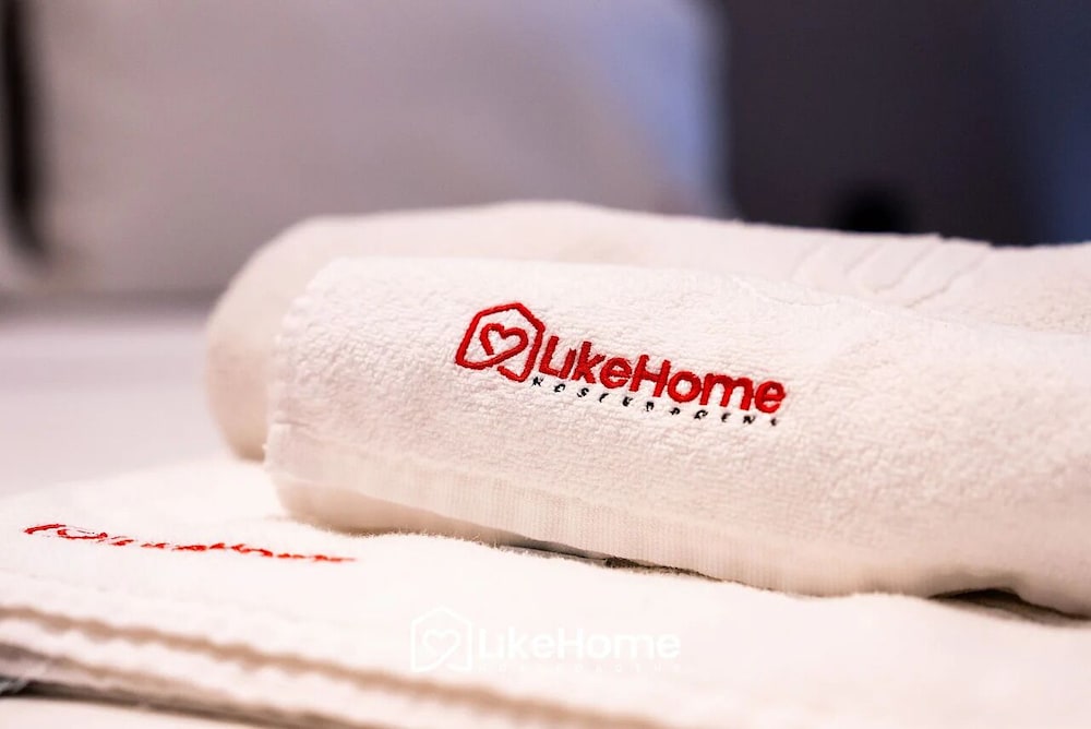 Simple Smart - LikeHome Hospedagens