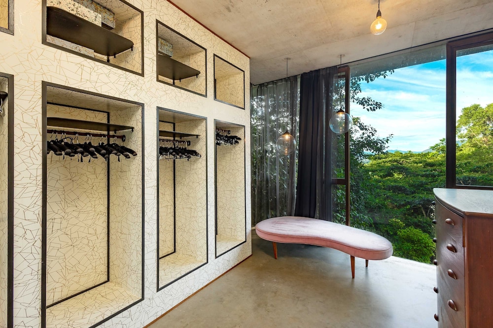 The Planchonella House - Eco Stay de Luxe