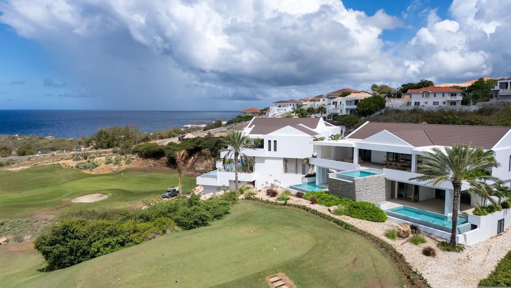 NEW The Cape at Blue Bay Golf Beach Resort
