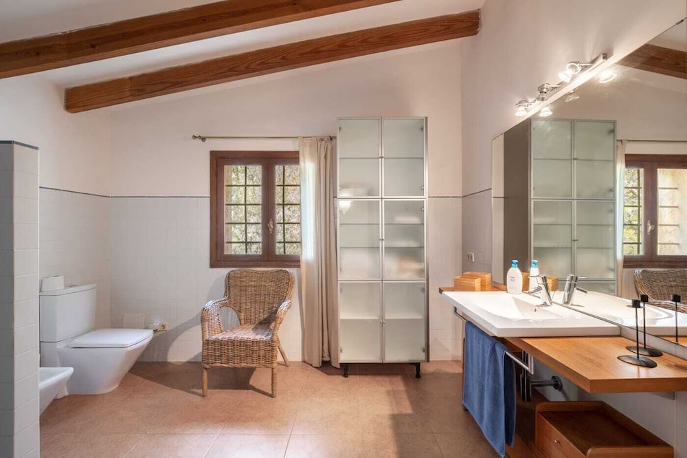 Royal hideaway & retreat Calvia view 3