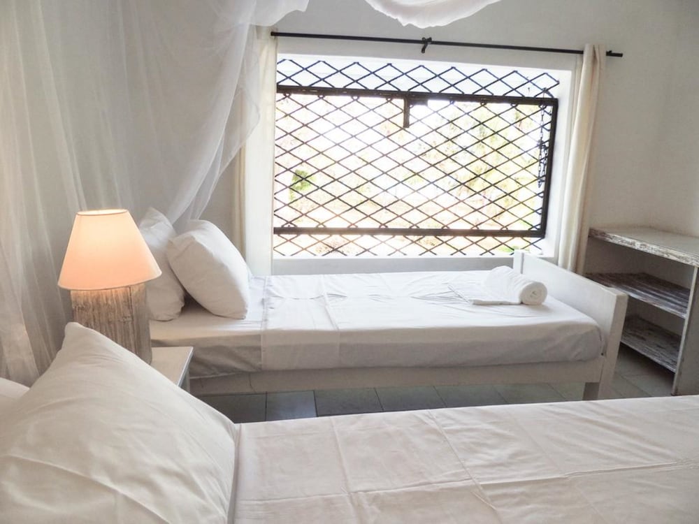 Baobab Beach House Bed & Breakfast view 4