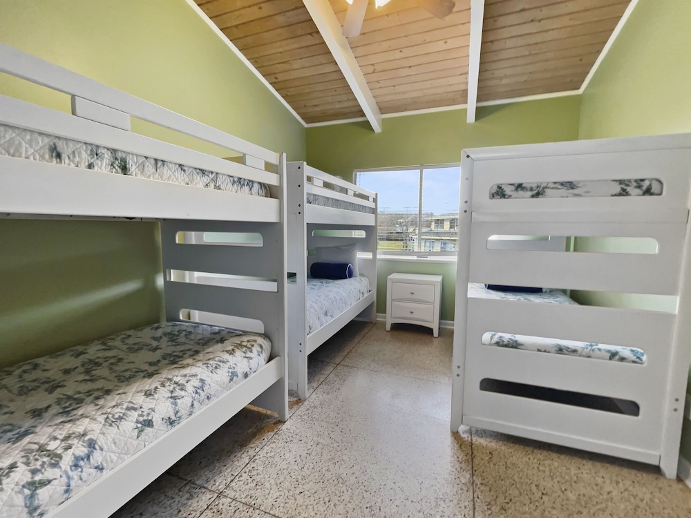 Cool Breeze - 3 Br home by RedAwning view 4