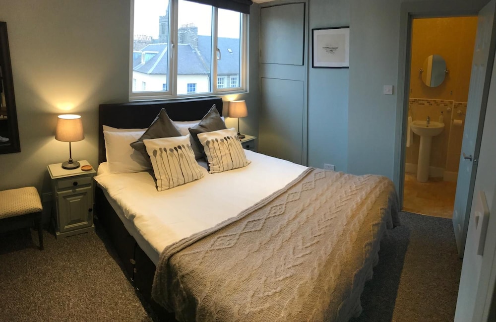 The Central Guest House