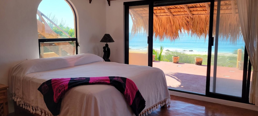 Close To Puerto Escondido Beachfront - Casa Wahaka view 2
