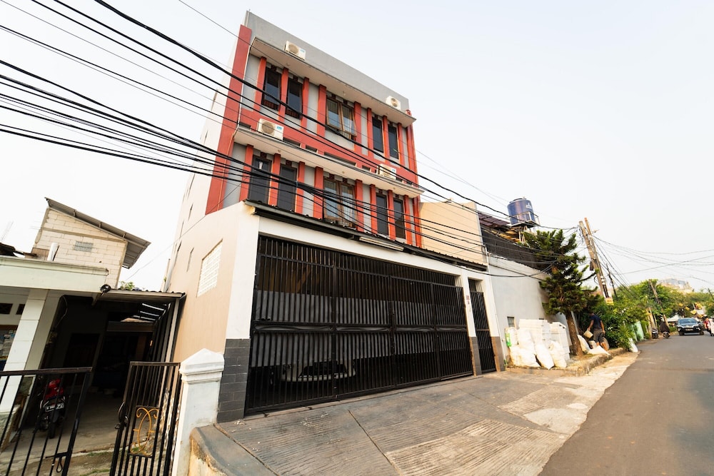 KoolKost Syariah near MRT Lebak Bulus Station view 2