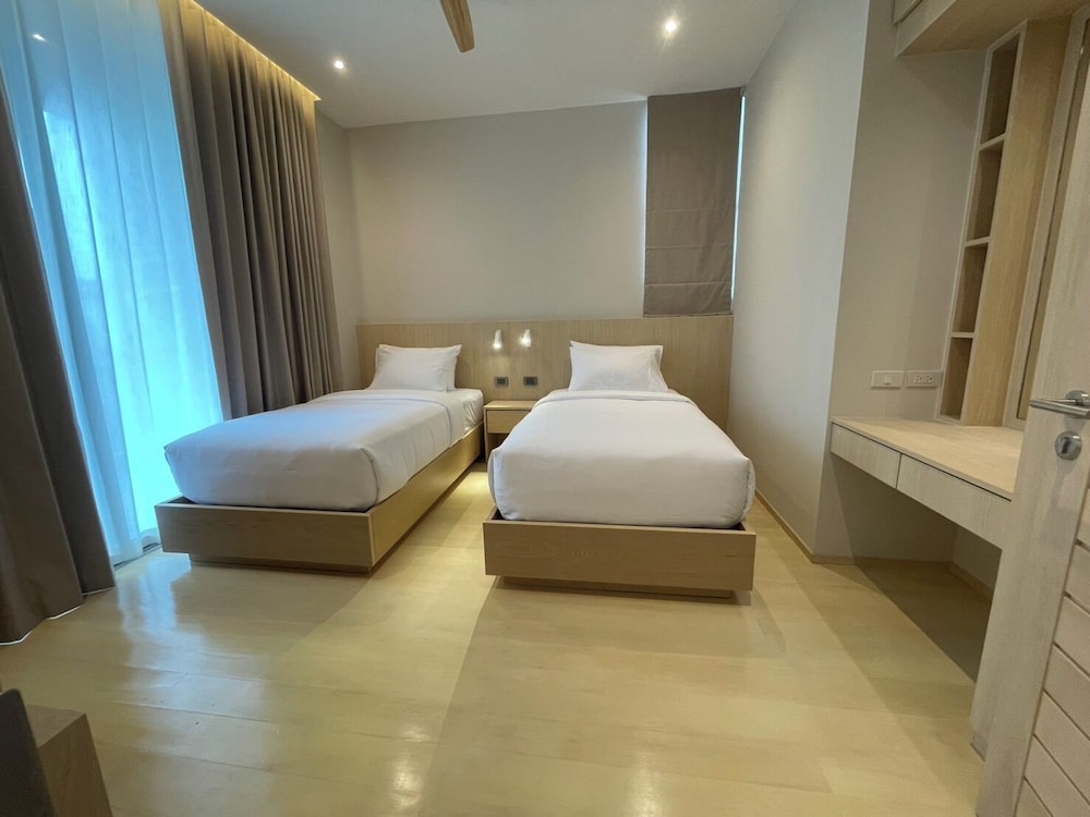 Akal Pool Villa 3BR near Laguna, Bangtao & Beach