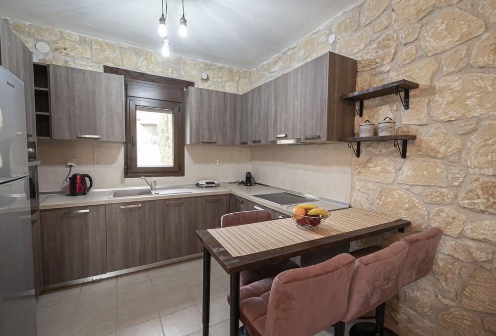 Artis Villa by Rentals Pro