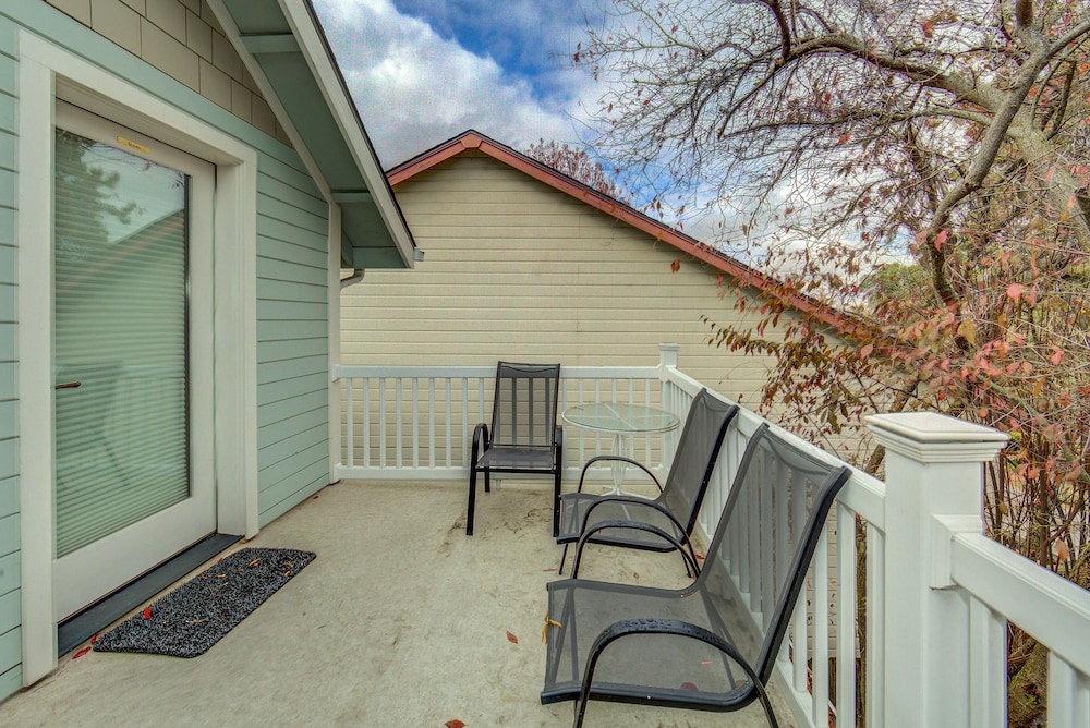 Ashland Vacations - Carlisle Garden Suites - Property Image 68