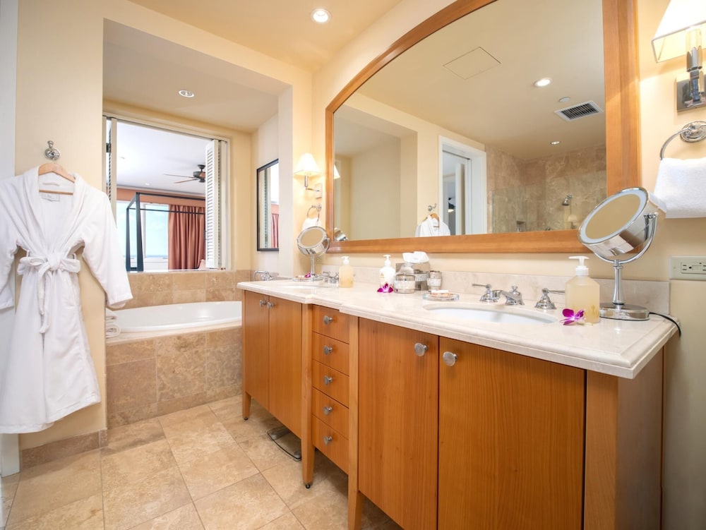 Wailea Beach Villas Penthouse Panoramic Ocean Views KBM Resorts 2 Units, 6 Bedrooms Ml-3485
