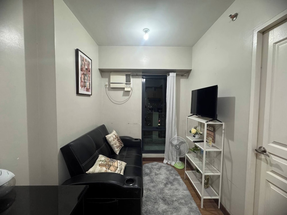 Flair Towers Condo Near MRT Bonifacio and Shaw Within Greenfields