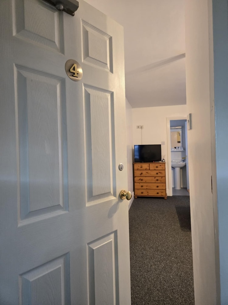 Q Accommodation